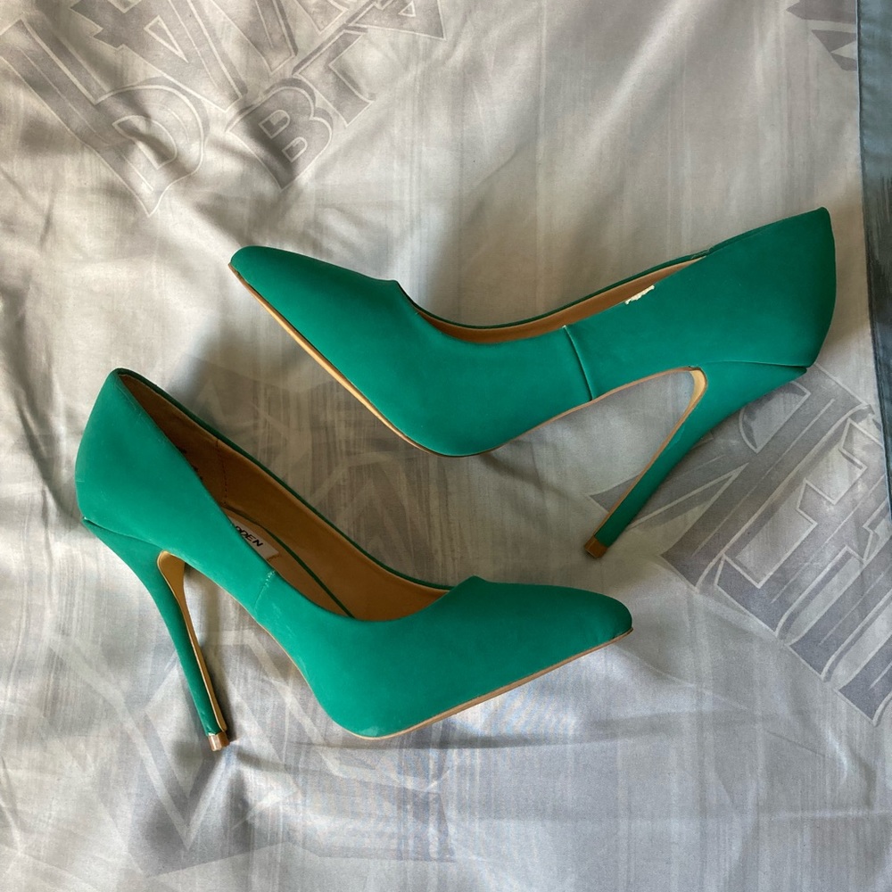 Steve Madden Teal Stilettos